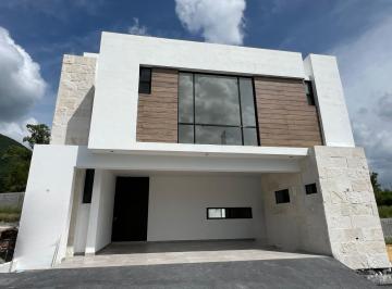 Casa 202m² Venta El Uro · Casa en Venta en Monterrey Zona Carretera Nacional Pedregal de La Montaña