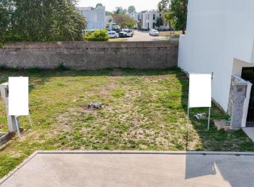 Terreno / Lote Venta  · Lote Residencial en Venta en Real Campestre C13 Lt25 F - 920