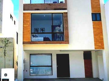 Casa · 118m² · 3 Recámaras · 2 Estacionamientos · Casa Rubi en Zibata