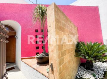Casa en condominio · 341m² · 3 Recámaras · 2 Estacionamientos · Venta de Residencia en Fraccionamiento Santa Fé, Zona Angelópolis, Puebla. - (4)