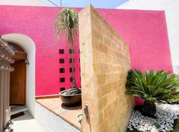 Casa en condominio · 341m² · 3 Recámaras · 2 Estacionamientos · Venta de Residencia en Fraccionamiento Santa Fé, Zona Angelópolis, Puebla. - (4)
