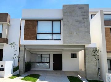 Casa · 181m² · 3 Recámaras · 2 Estacionamientos · Casa Roxana en Zibatal