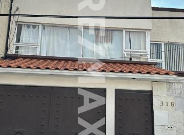 Casa de 4 habitaciones, Iztapalapa · Casa Comercial en Venta Col. Banjidal