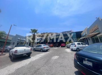 Local comercial , Corregidora · #109 Venta de Local Comercial con Mucha Afluencia Vehicular Corregidora