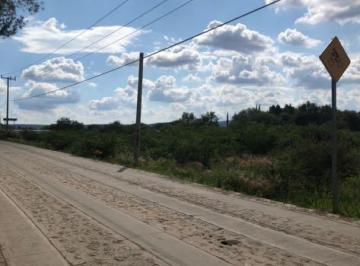 Terreno comercial , Comonfort · Venta de Terreno Para Gasolinera
