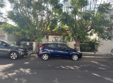 Casa de 4 habitaciones, Querétaro · Se Vende Casa Para Remodelar en Colonia San Angel, Centrica