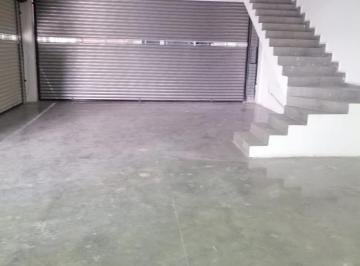 Bodega comercial · 216m² · 5 Estacionamientos · Bodega Comercial Nueva, Lista Para Ingresar