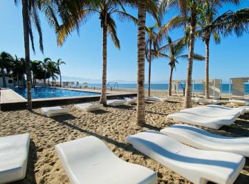 Departamento · 104m² · 2 Recámaras · 1 Estacionamiento · Departamento en Venta Nuevo Vallarta a Pie de Playa