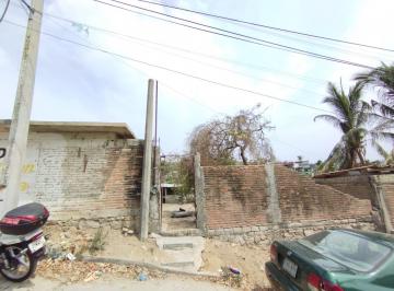 Terreno / Lote · 1m² · Terreno en Los Lirios