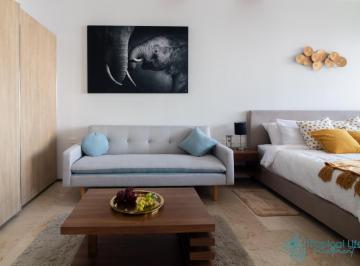 Departamento · 40m² · 1 Recámara · 1 Estacionamiento · Estudio en Venta Amueblado y Equipado, Zona Centro en Playa del Carmen, Mexico.