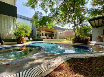Casa de 4 habitaciones, Cuernavaca · Casa en Venta Club de Golf Los Tabachines Cuernavaca, Morelos.