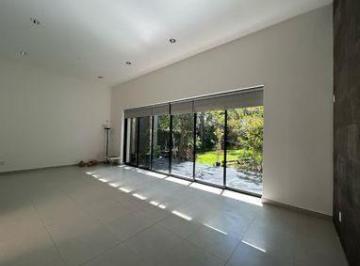 Casa de 3 habitaciones, Corregidora · Venta de Casa Frente Al Bosque en Balvanera Queretaro