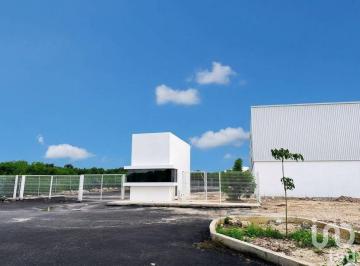 Terreno / Lote · 5000m² · Venta Terreno Para Bodegas Industriales, Tixcacal Opichén, Yucatán