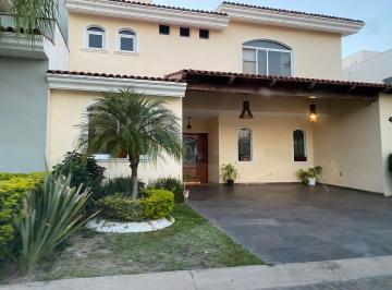 Casa , Zapopan · Casa en Venta Fracc Puerta del Tule Av Inglaterra