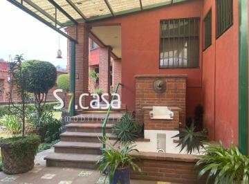 Casa · 555m² · 3 Recámaras · 2 Estacionamientos · Casa en San Nicolás Totolapan