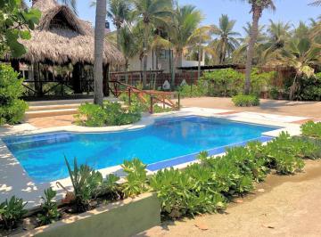 Alberca de Playa · Casa en Playa Encantada - Barra Vieja