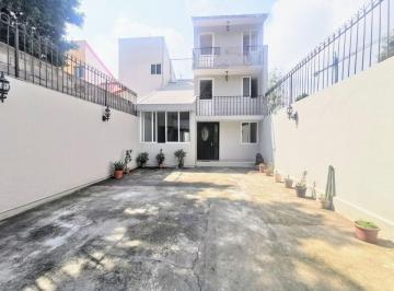 Casa de 4 habitaciones, Coyoacán · Casa en Venta en Pedregal de Carrasco, Recién Remodelada