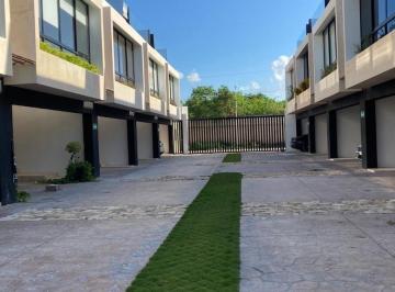 Casa · 200m² · 3 Recámaras · 2 Estacionamientos · Casa en Venta y Renta en Temozon