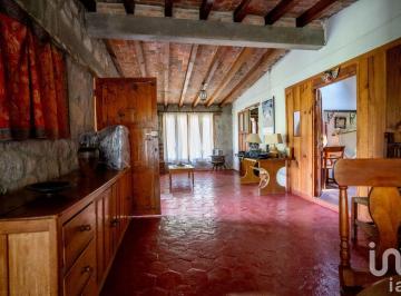 Terreno / Lote · 130m² · 2 Recámaras · 2 Estacionamientos · Venta de Terreno con Chalet Tipo Cabaña en Temascaltepec Valle de Bravo
