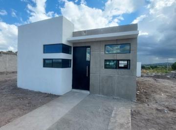 Casa Venta 105m² de 1 habitación · Issfam. San Pedro Huaquilpan a un Costado de Acayuca. 1, 2 y 3 Rec. 105 m² Terreno. Nuevas Opcion Cre
