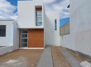 Casa de 2 habitaciones, Mineral de la Reforma · Issfam. 2rec. 2niveles. Nueva. en Privada. 90 m² Terreno. Term Finos