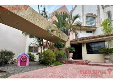 Casa · 312m² · 3 Recámaras · 2 Estacionamientos · Casa en Guadalupe
