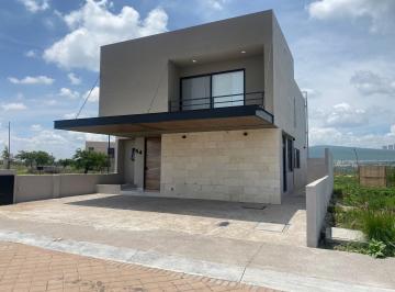 Casa de 3 habitaciones, Querétaro · Casa en Venta en Lomas del Campanario Norte