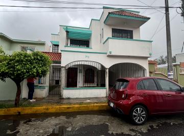FACHADA PRINCIPAL · Venta de Casa en Fracc. Laguna Real