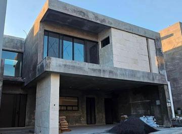 Casa de 3 habitaciones, Monterrey · Casa en Venta en Aires del Vergel Zona Carretera Nacional
