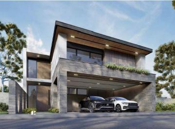 Casa · 481m² · 4 Recámaras · 3 Estacionamientos · Casa en Fraccionamiento Campestre Santiago