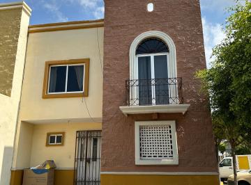 Casa de 3 habitaciones, Mazatlán · Casa Amueblada en Jardines del Bosque