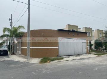 Casa · 60m² · 3 Recámaras · 2 Estacionamientos · Casa en Venta en Valle del Mirador