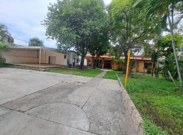 Casa de 6 habitaciones, Cuernavaca · Chapultepec Cuernavaca Casa Sola Amplio Terreno