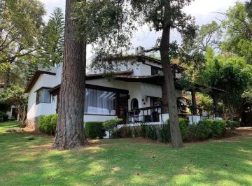 Casa de 3 habitaciones, Valle de Bravo · Bonita Casa en Venta con Excelente Ubicacion