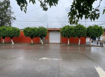 Casa uso de suelo de 4 habitaciones, Tonalá · Propiedad en Venta con Uso de Suelo Mixto en Tonalá
