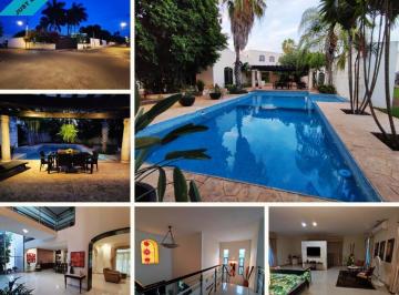 Casa · 723m² · 4 Recámaras · 3 Estacionamientos · Casa en Venta Merida, Benito Juarez Norte Majestuosa Propiedad en Esquina (Fvc - 2074)