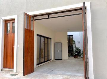 Casa · 213m² · 2 Recámaras · 1 Estacionamiento · Increible Casa en Venta Merida, Centro Paseo Montejo (Avc - 2052)