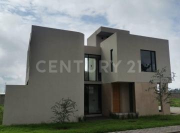 Casa · 161m² · 3 Recámaras · 2 Estacionamientos · Venta de Casa Residencial Monterreal - San Pedro Cholula Puebla