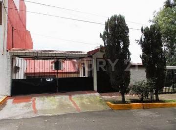 Casa · 256m² · 3 Recámaras · 2 Estacionamientos · Casa en Venta en Lomas de Las Águilas, Álvaro Obregón, Cdmx