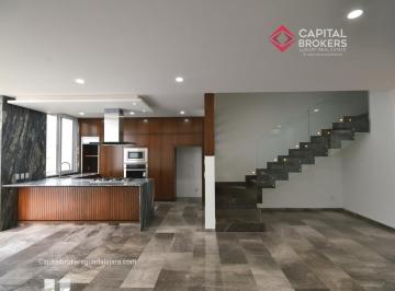 Casa en condominio de 4 habitaciones, Zapopan · Casa Nueva de Lujo en Solares en Venta