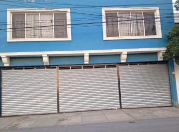 Bodega comercial , Saltillo · Renta de Bodega con Oficinas en Col. Vicente Guerrero