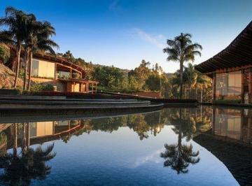 Terreno / Lote , Valle de Bravo · Lotes en Venta en Fraccionamiento "El Santuario"