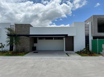 Fachada · Hermosa Casa de un Nivel en Miralta Hábitat