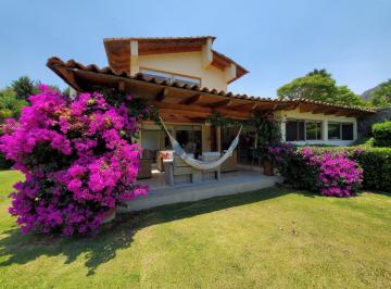 Casa de 3 habitaciones, Valle de Bravo · Casa en Venta, Valle de Bravo