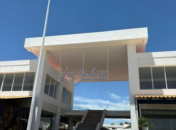 Local comercial , Aguascalientes · Local en Renta en Plaza Canteras Al Poniente de Aguascalientes