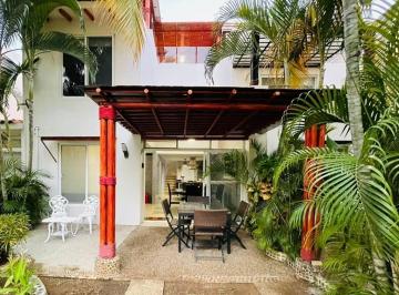 Casa en condominio · 3 Recámaras · 2 Estacionamientos · Renta Vacacional de Villa Terrasol