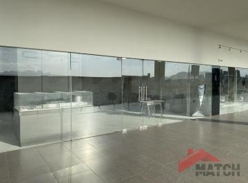 Local comercial · 117m² · Local en Renta en Plaza Santa Isabel