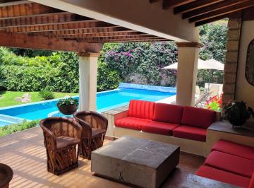 Casa de 5 habitaciones, Cuernavaca · Vendo Hermosa Residencia 2890 m² 682 m² Const Chalet Visitas Rancho Cortez Cuernavaca Alberca Cancha