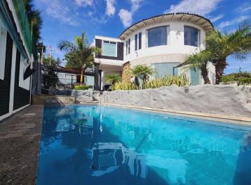 Casa en Venta de 4 habitaciones San Diego · Casa Jacarandas Alberca Climatizada, Hermoso Jardín, Vistas Panorámicas, y Todas Las Comodidades.