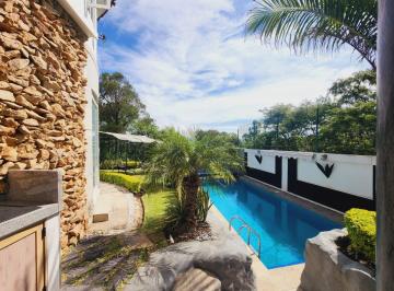 Casa de 4 habitaciones, Ixtapan de la Sal · Casa Jacarandas Alberca Climatizada, Hermoso Jardín, Vistas Panorámicas, y Todas Las Comodidades.